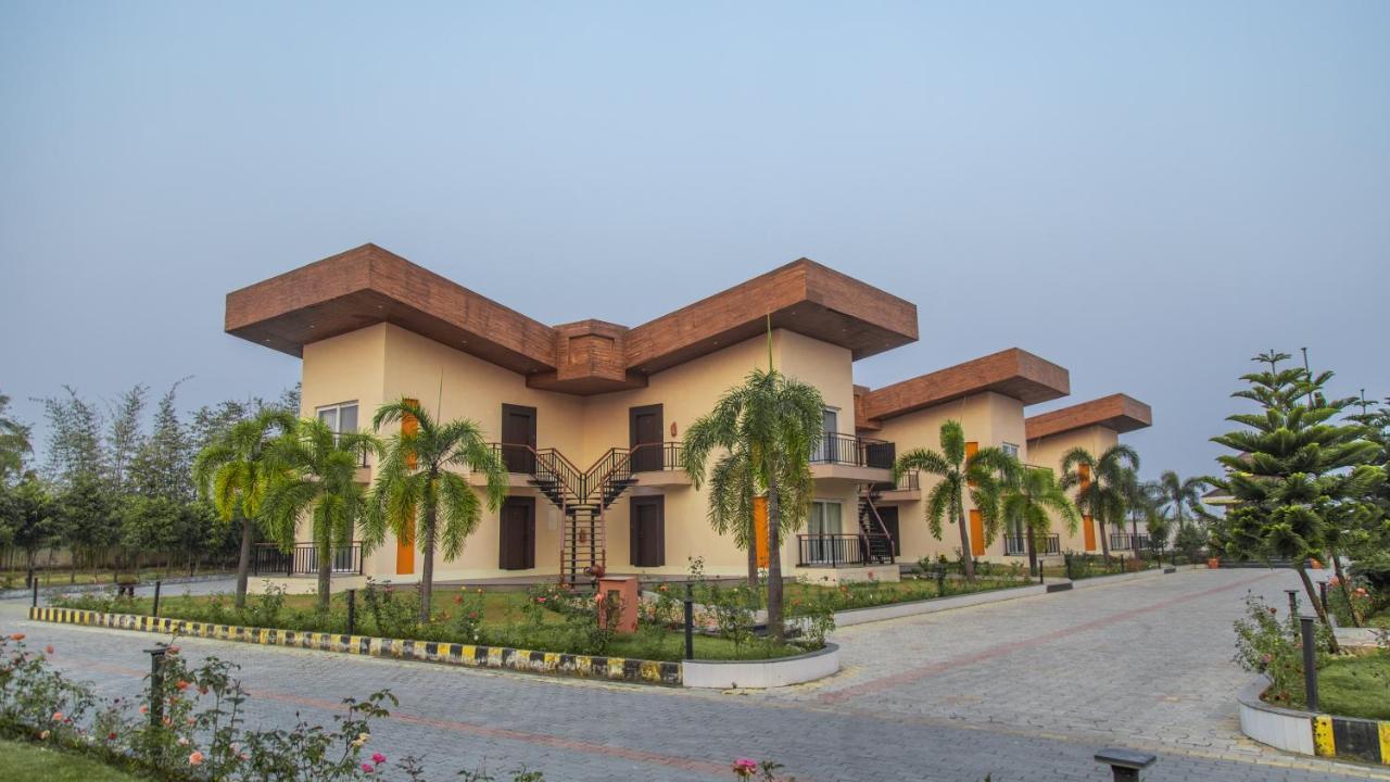Hotel Mechi Crown Kakarvitta Dış mekan fotoğraf
