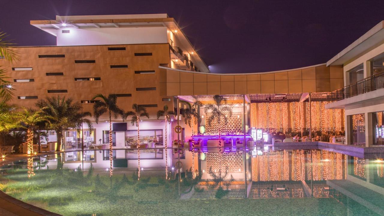 Hotel Mechi Crown Kakarvitta Dış mekan fotoğraf