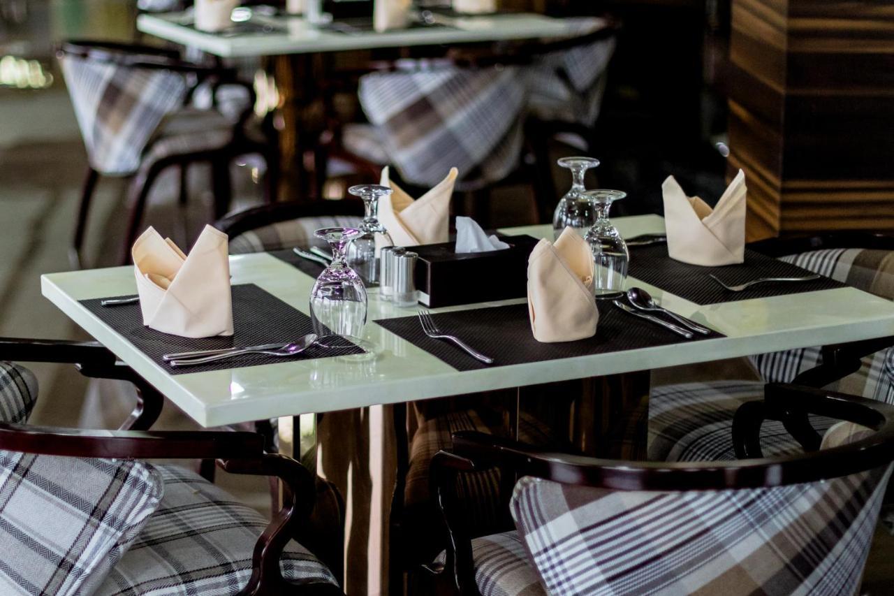 Hotel Mechi Crown Kakarvitta Dış mekan fotoğraf