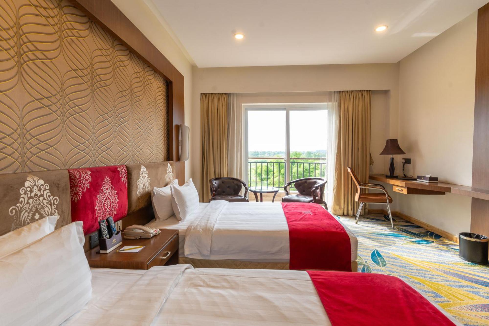 Hotel Mechi Crown Kakarvitta Dış mekan fotoğraf