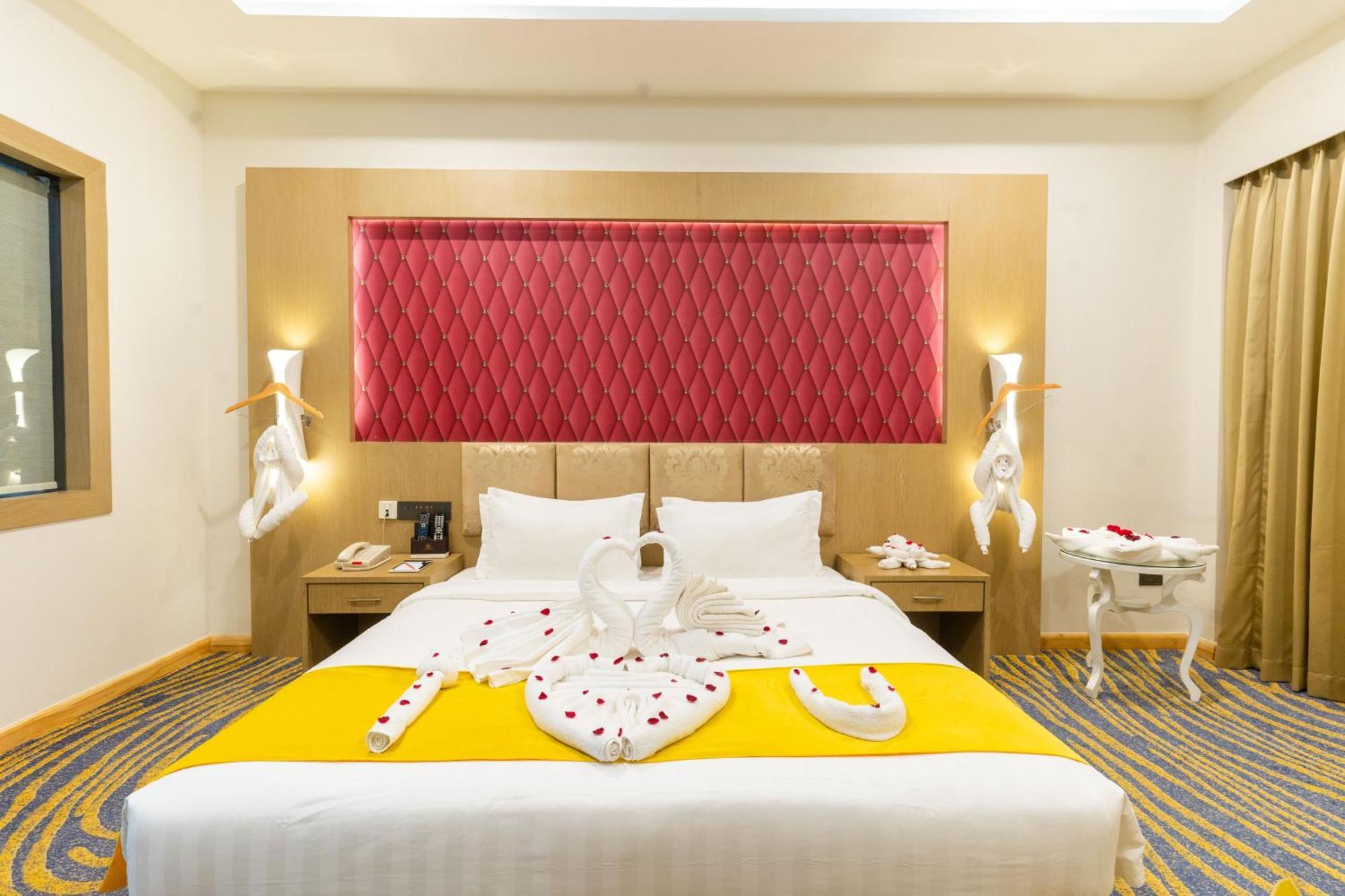 Hotel Mechi Crown Kakarvitta Dış mekan fotoğraf