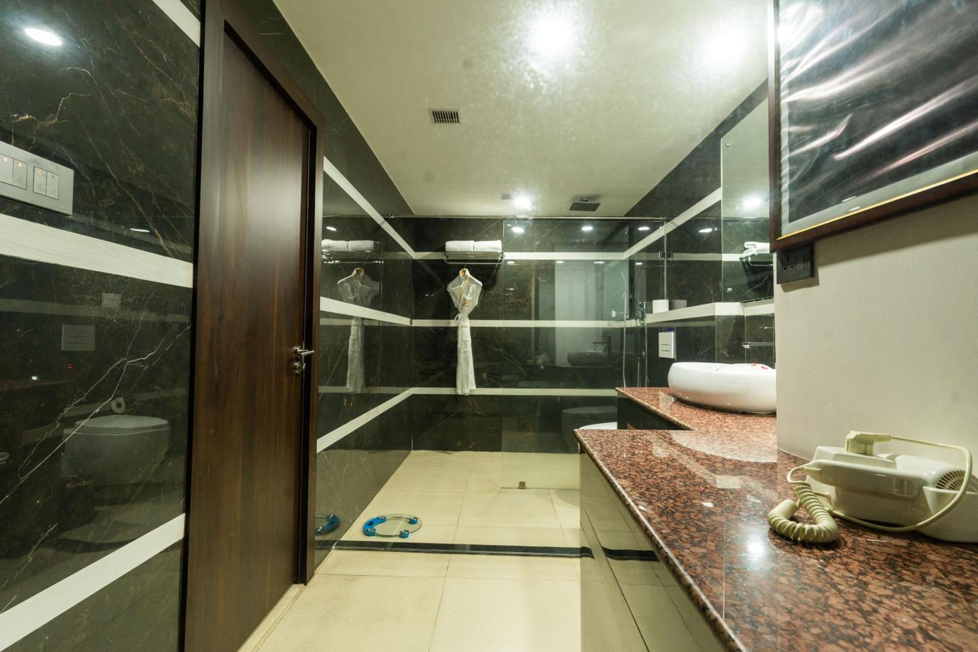 Hotel Mechi Crown Kakarvitta Dış mekan fotoğraf