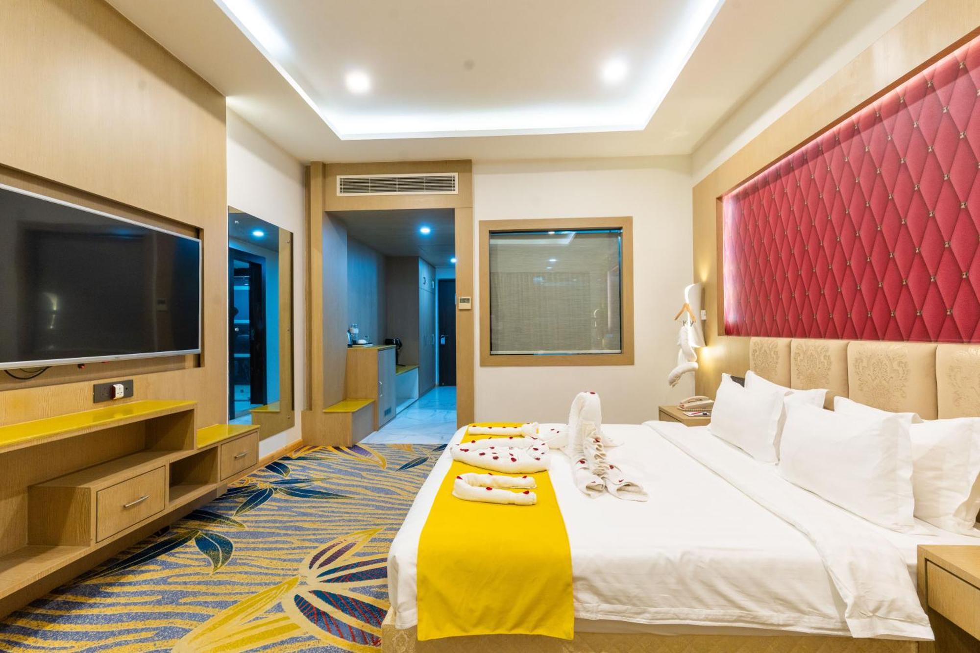 Hotel Mechi Crown Kakarvitta Dış mekan fotoğraf