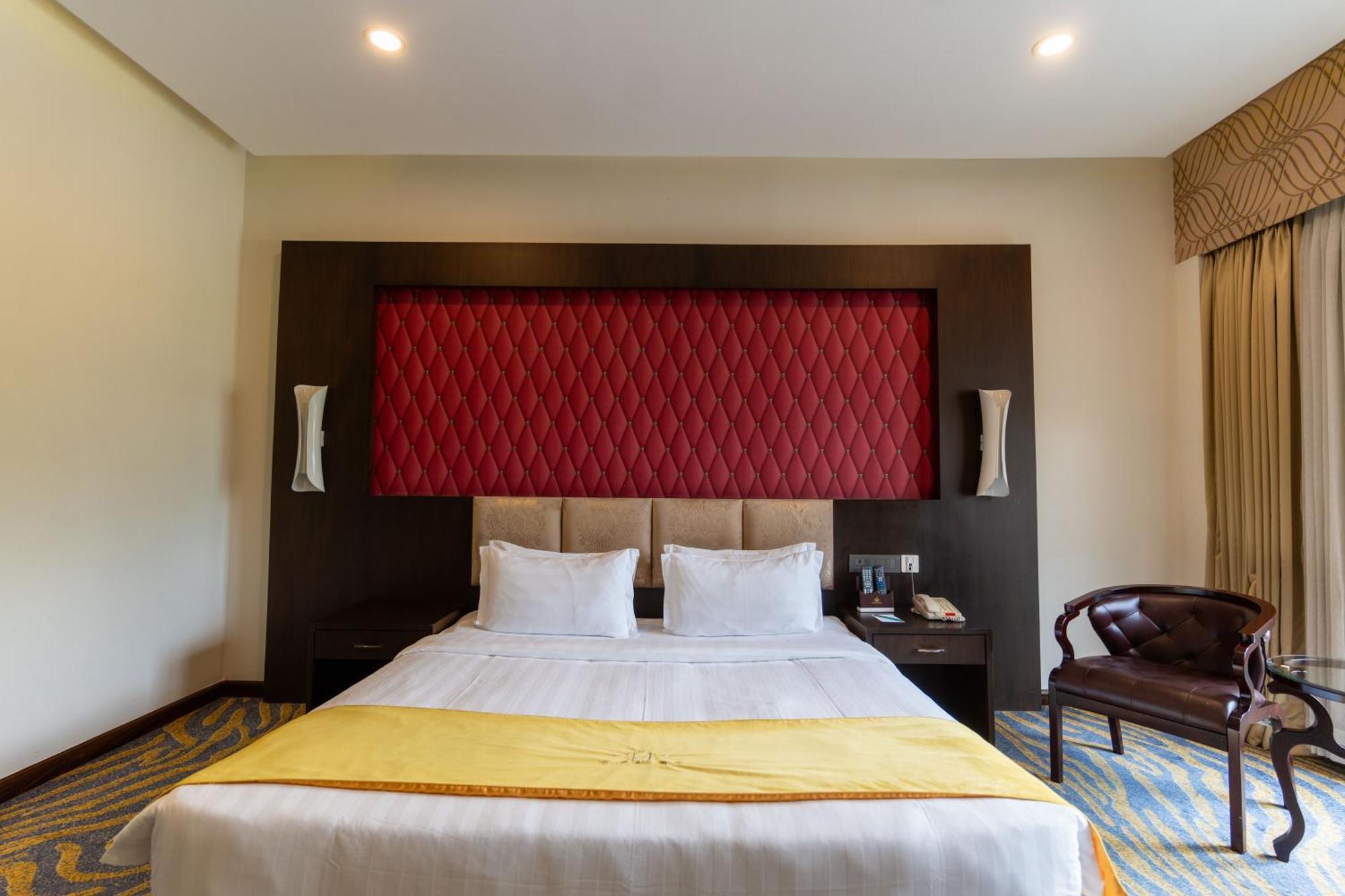 Hotel Mechi Crown Kakarvitta Dış mekan fotoğraf