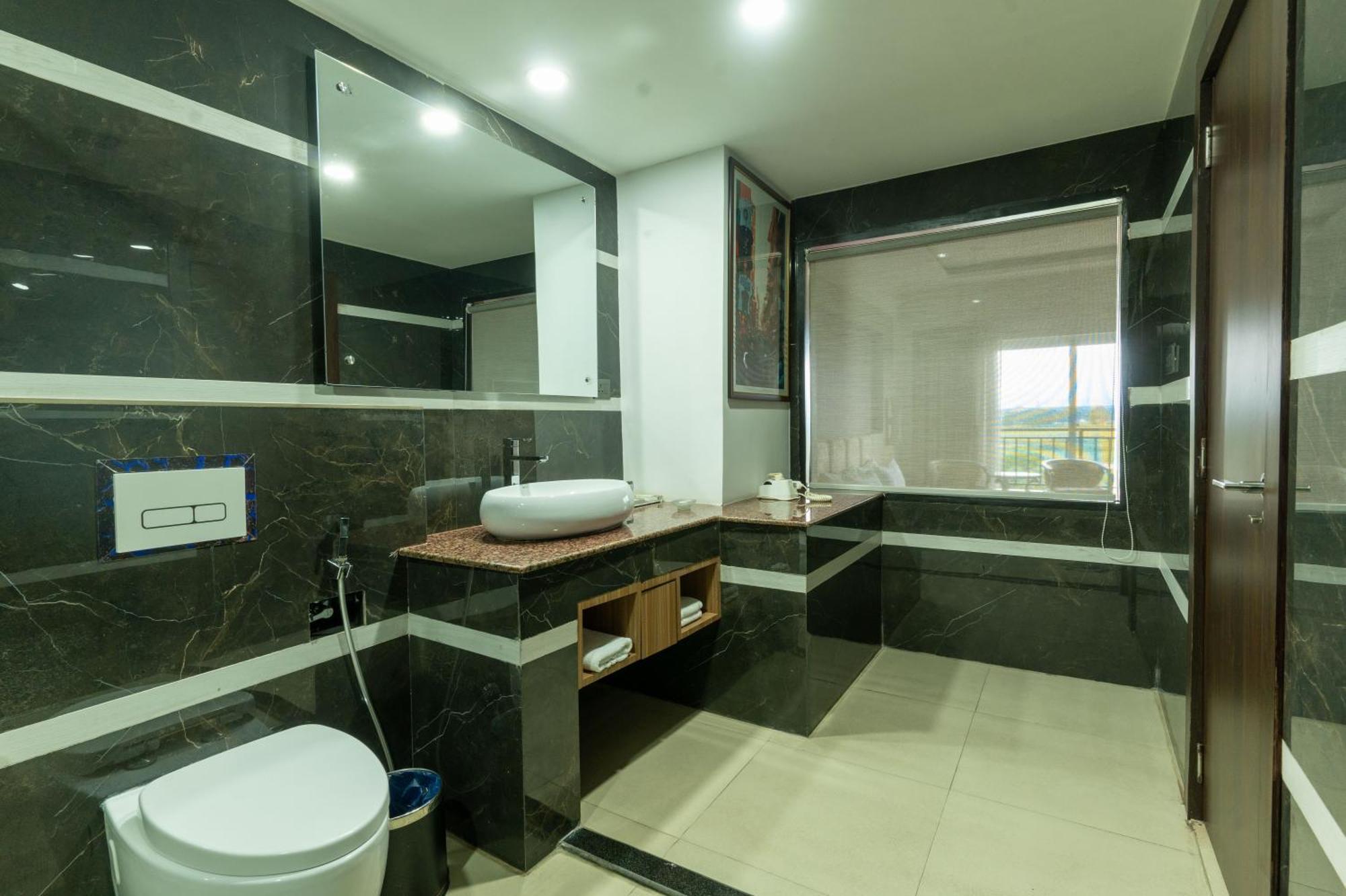 Hotel Mechi Crown Kakarvitta Dış mekan fotoğraf